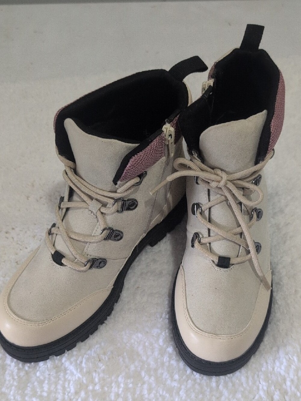 SO Cream Lace-Up Kids Boots with Pink Trim